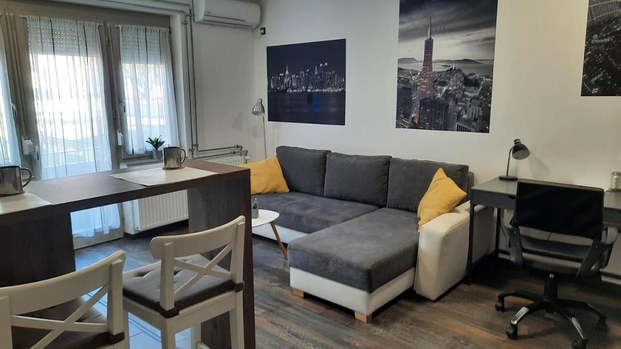 Pete Lajos Design Apartman Kaposvár Extérieur photo